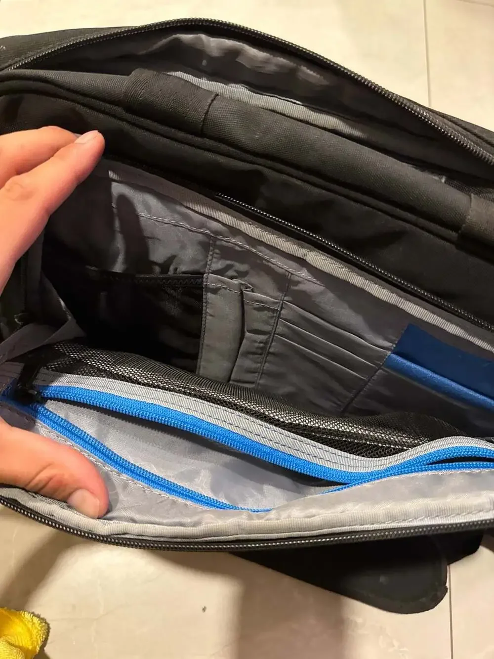 Dell Professional Briefcase 15 Laptop Bag (PO1520C)